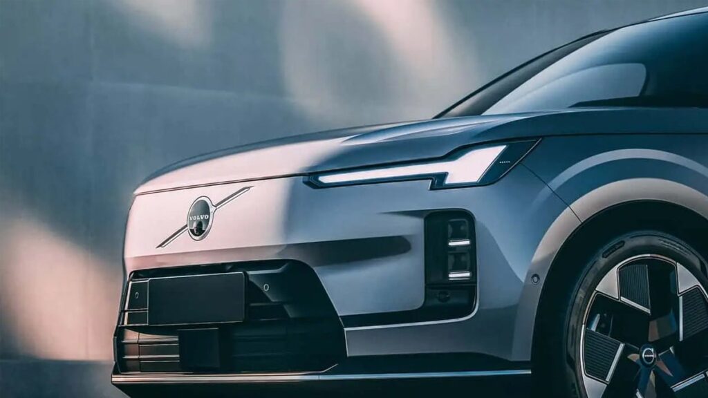 Volvo’dan radikal karar: 2035’ten itibaren sadece elektrikli otomobil üretecek!