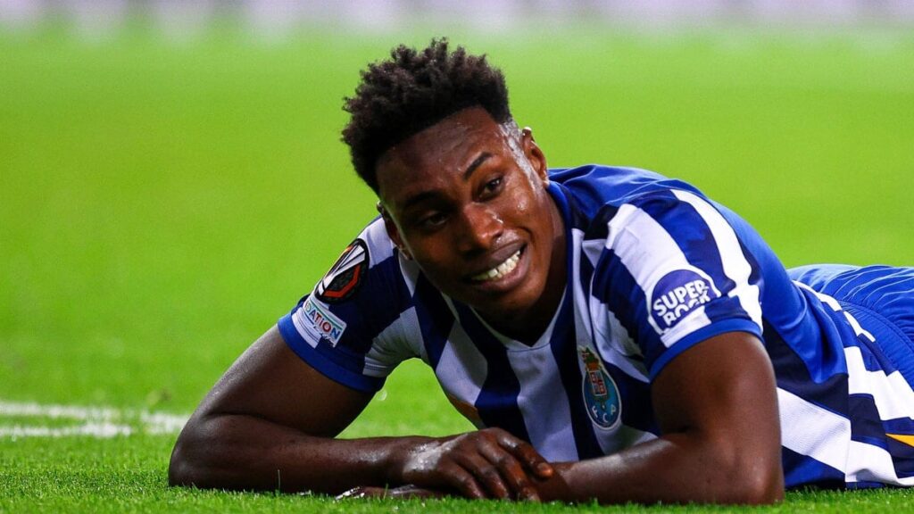 21 yaşındaki yıldız 12 dakikada hat-trick yaptı