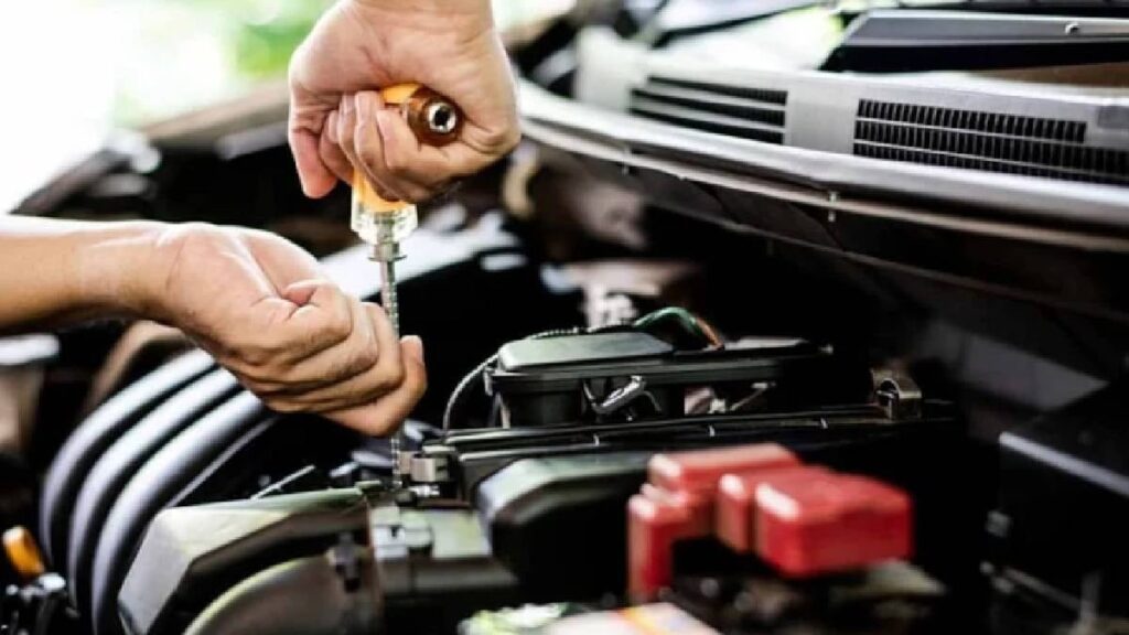 50 yıllık araç tamircisi açıkladı: Arabanızın motoru bu yöntemle asla bozulmuyor