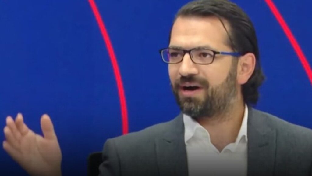 AKP’nin Bayrampaşa’da yaptıkları Hacı Yakışıklı’yı bile isyan ettirdi