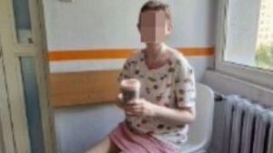 Ailesi 27 yıl boyunca bir odada hapis tuttu: Annesinin ilk sözleri kan dondurdu