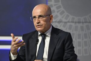Bakan Şimşek: Dezenflasyon süreci yolunda ilerliyor