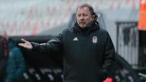 Beşiktaş’ta kriz çıktı! Yıldız futbolcuyla ipler kopmak üzere