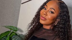 Dünya yıldızının annesiyle yemek yemek 150 euro