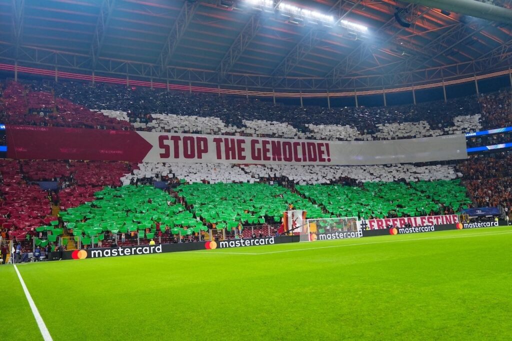 İsrail medyası Galatasaray’ın koreografisini UEFA’ya şikayet etti