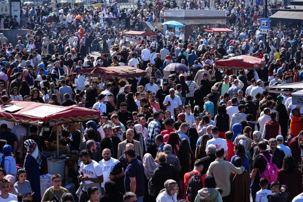 İstanbul’da geçim sıkıntısı çığ gibi büyüyor! Her üç kişiden biri temel ihtiyaçlarını karşılayamıyor
