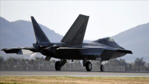 NATO Şefi’nden ilginç espri: ‘F-35 alsanız bile, 10 yıl sonra gelir’