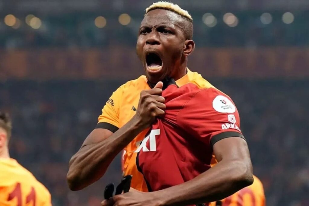 Osimhen’den tarihi performans! Efsanelerin arasına girdi