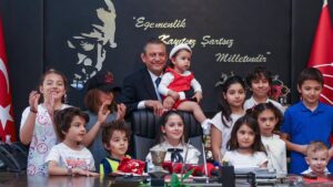 Özgür Özel: Bu ülke, kız çocuklarına borçlu