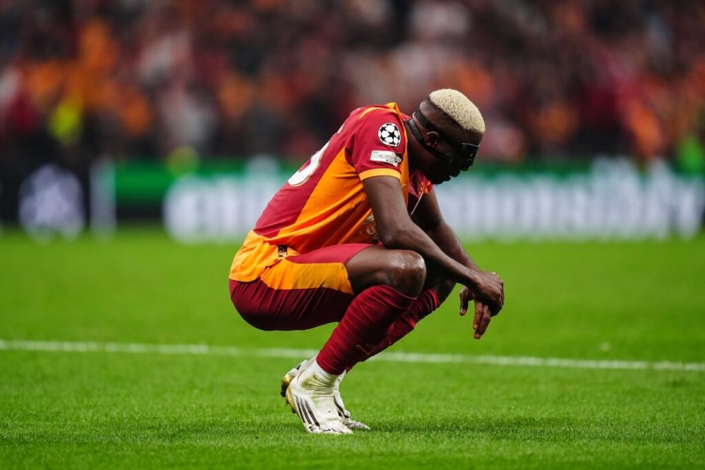 Sakatlığını yeni atlatmıştı! Osimhen için endişelendiren davet