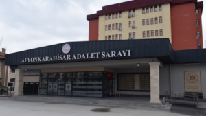 Sen misin AKP’lilerin işe alımını yazan! Gazetecilere yargı sopası!