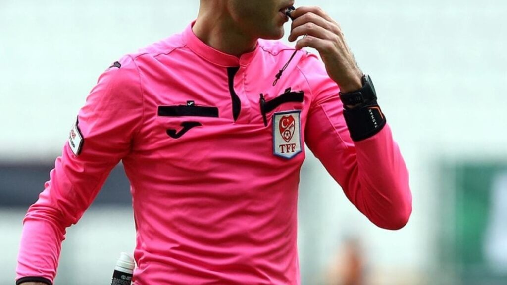 Son Dakika… Galatasaray- Trabzonspor ve Beşiktaş-Fenerbahçe derbilerinin hakemleri belli oldu