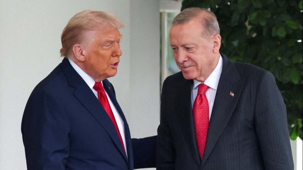 Trump, Erdoğan’a teşekkür etti, ‘esir takası’ için tarih verdi