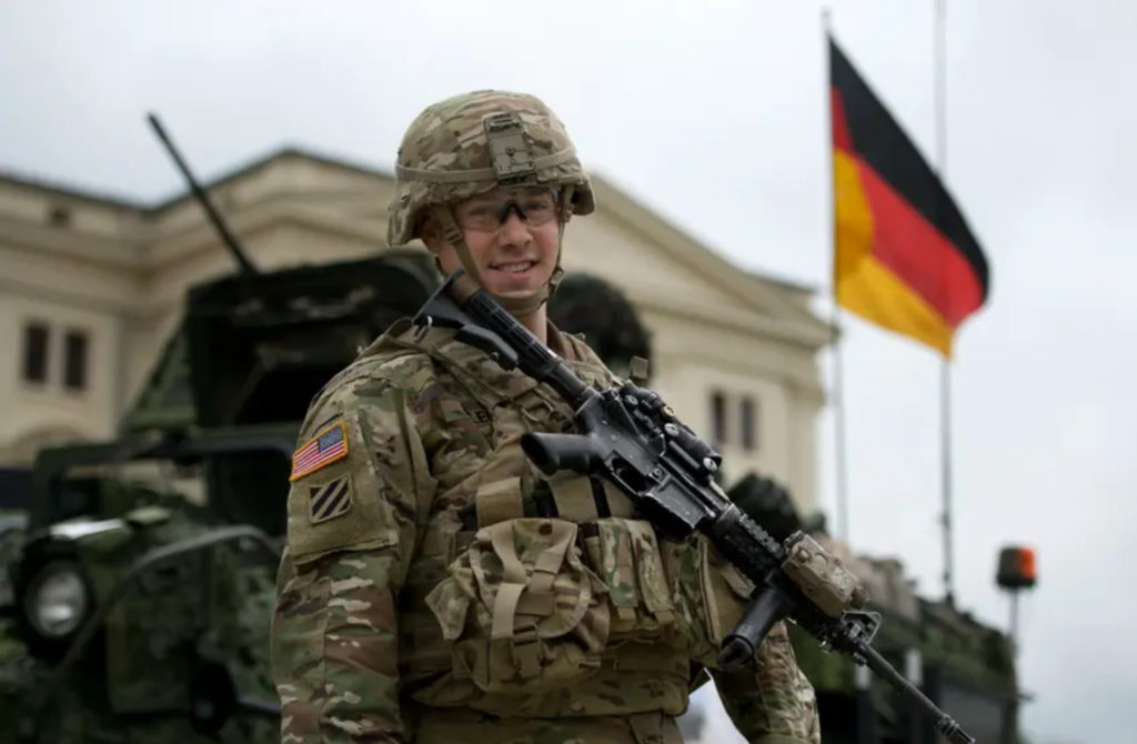 Trump’ın maaşlarını ödeyemediği ABD askerleri, Almanya’dan para alacak