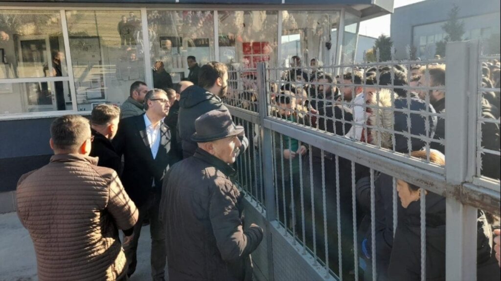 Türkiye’nin sanayi devinin fabrikasında üretim durdu