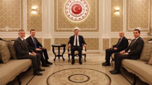 Yatırımcı arayışına Nebati de katıldı