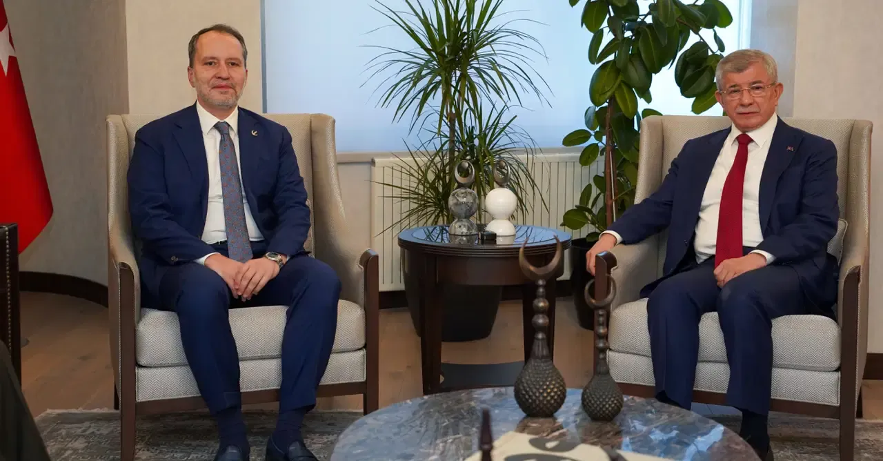 Yeniden Refah ve Gelecek Partisi Birleşiyor mu?