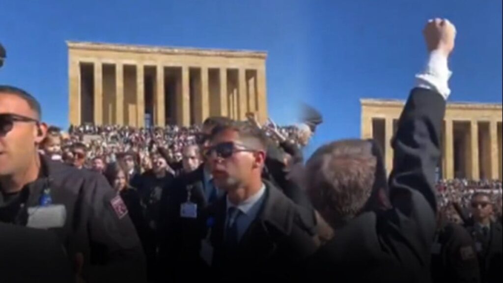 29 Ekim’de serbest olan 10 Kasım’da engellendi!