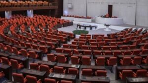 AKP’li Tayyar’dan dokunulmazlık tehdidi!