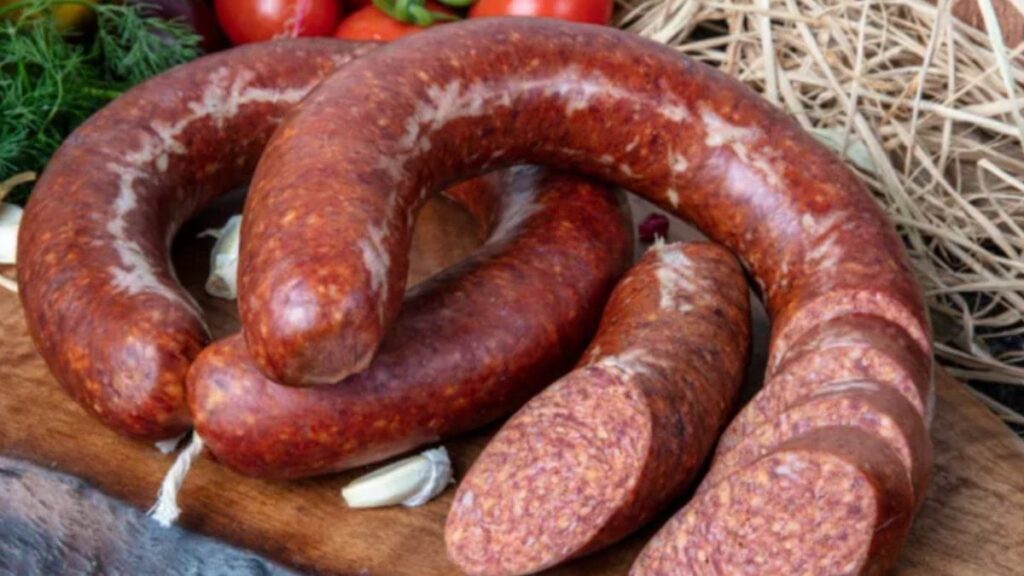 Bakanlık ifşa etti: İşte dana sucuk diye eşek eti yediren firma