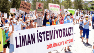 Balıkçı kasabasındaki yat limanı projesine çok sert tepki