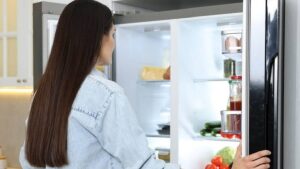 Bu yiyecekleri buzdolabına koyan hem cebinden hem de sağlığından olacak