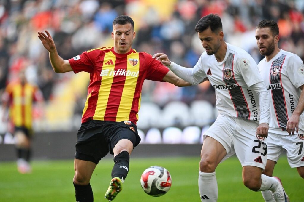 Burak Yılmaz’ın öğrencileri nefes aldı