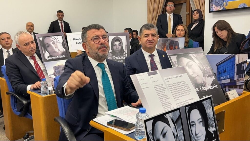 ‘Bütçe kanlı, istifa edin’