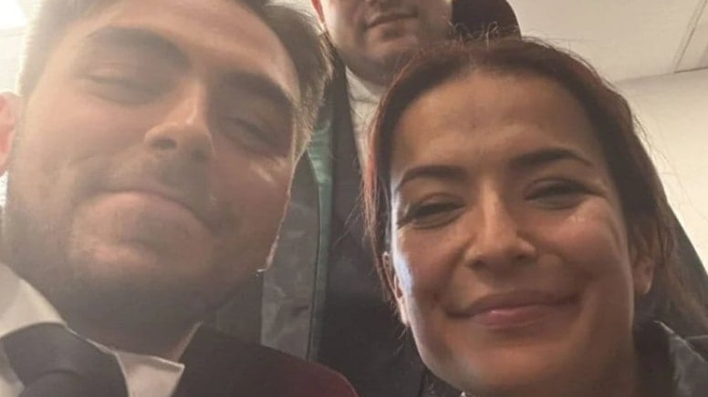 ‘Cumhurbaşkanına hakaret’ suçlamasıyla tutuklanan sanatçı Eda Saraç tahliye edildi