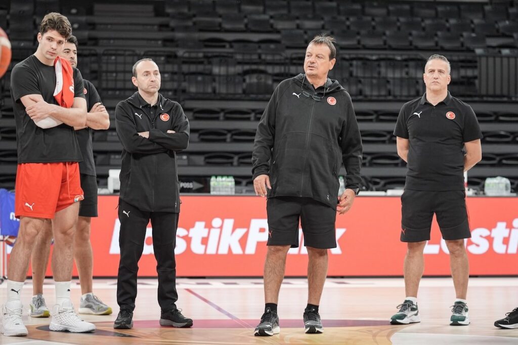 Ergin Ataman: ‘Hedefimiz Dünya Kupası’