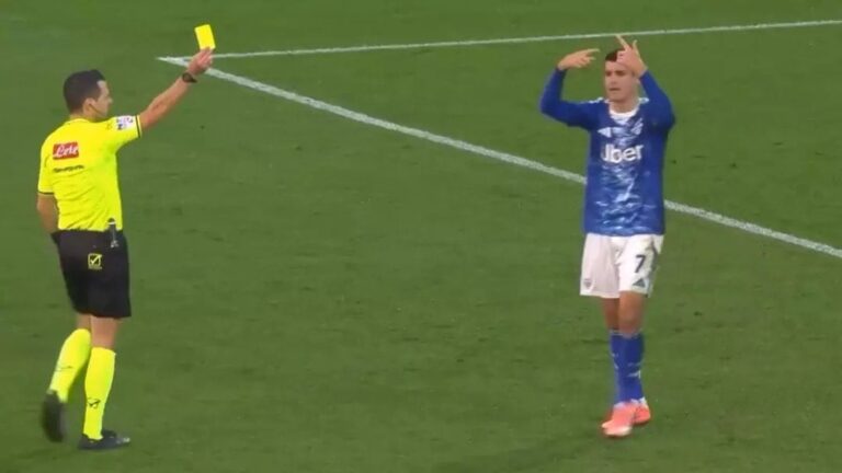 Eski Galatasaraylı çılgına döndü! Oyundan çıkmak istedi