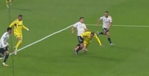 Fenerbahçe’den derbide penaltı itirazları!