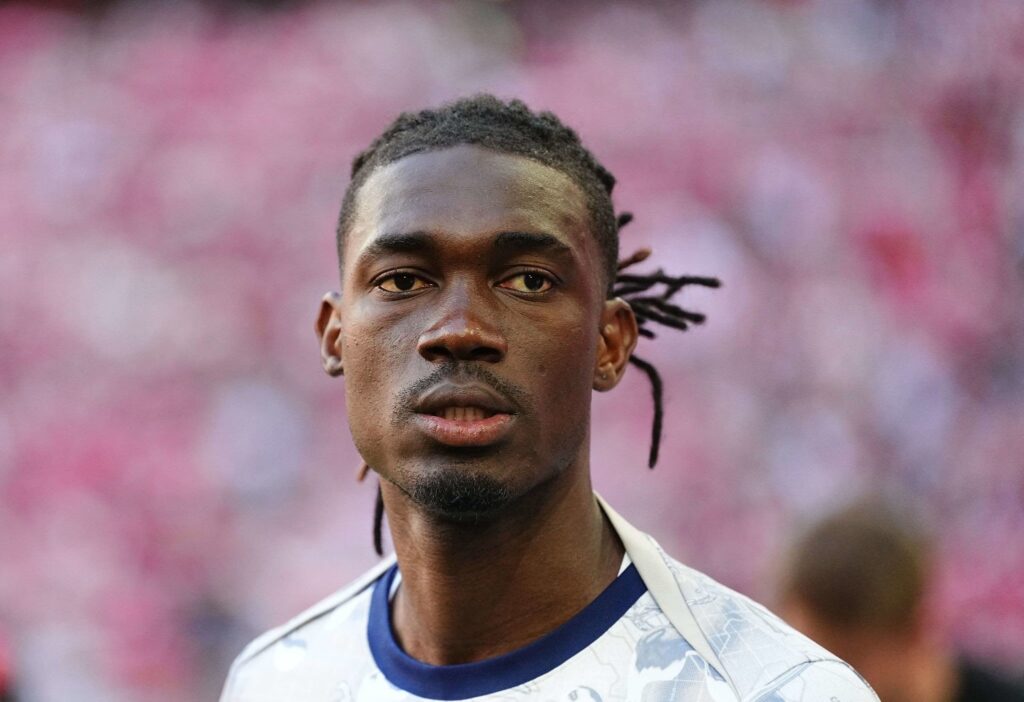 İngilizler duyurdu: Galatasaray’dan Bissouma’ya teklif!