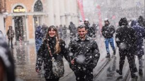 İstanbul için tahminler değişti! Kar yağışı için tarih verildi