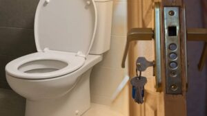 Klozet veya kapı kolları değil: En çok kir tutan ev eşyası bakın ne