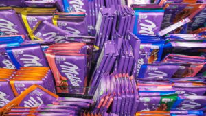 Milka çikolatalar market raflarından toplatılıyor