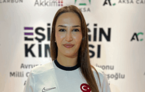 Milli güreşçi Buse Tosun Çavuşoğlu’na sponsorluk