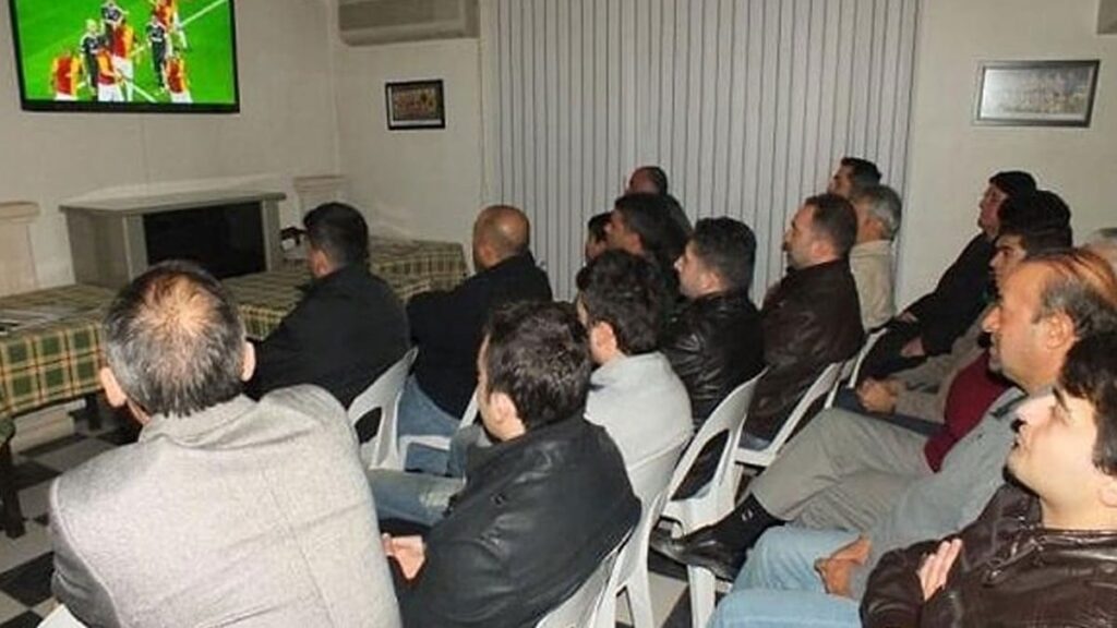 Ne hakemler ne de futbolcular: Maç izlerkenki öfkenin gerçek nedeni ortaya çıktı