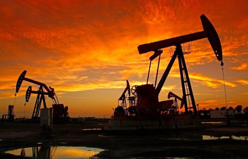 Petrol fiyatları fırlayacak! Rusya planını devreye sokuyor