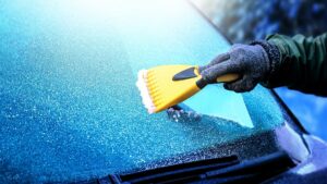 Sürücülerin kışın yaptığı bu hata hem aracı hem sigortayı tehlikeye atıyor