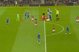 Takım arkadaşına tokat attı! Kırmızı kart görünce çılgına döndü