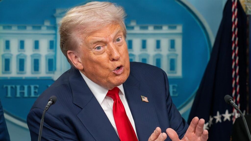 Trump imzayı attı: Dünyanın konuştuğu çocuk fuhuş skandalının dosyaları yayınlanacak