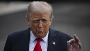 Trump, zenginler hariç tüm ABD’lilere 2 bin dolar dağıtacak