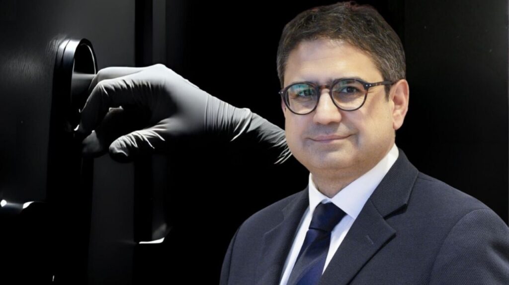 Ünlü iş insanı Atilla Ulusu’nun evi soyuldu: FIFA plaketi ve milyonluk eşyalarını kaptırdı