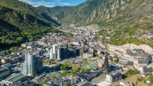 Vergisi olağanüstü düşük olan ülke: Herkes oraya taşınıyor