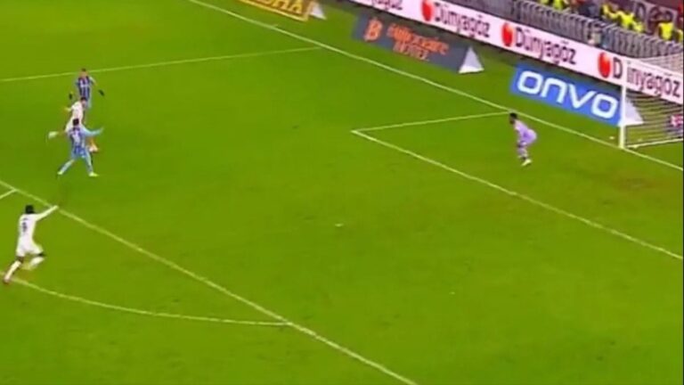 80. dakikada inanılmaz an! Beşiktaş taraftarı çıldırdı