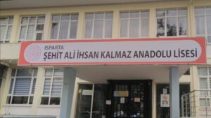 Atatürk’e “İngiliz Kemal” diyen öğretmen Meclis gündeminde