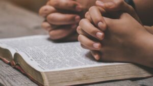 Dünyanın en zengin insanı inancını değiştirdi