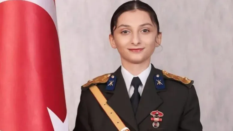 Ebru Teğmen’e ünlü iş insanı sahip çıktı: Yeni mesleği belli oldu