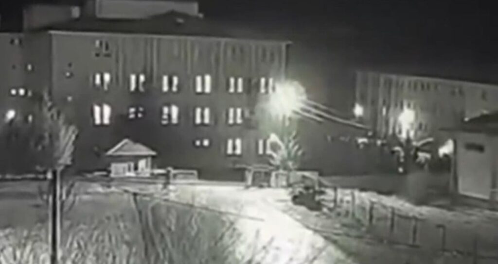 Elektrik arızası nedeniyle geri dönmeye çalışıyordu! İşte uçağın düşme anı